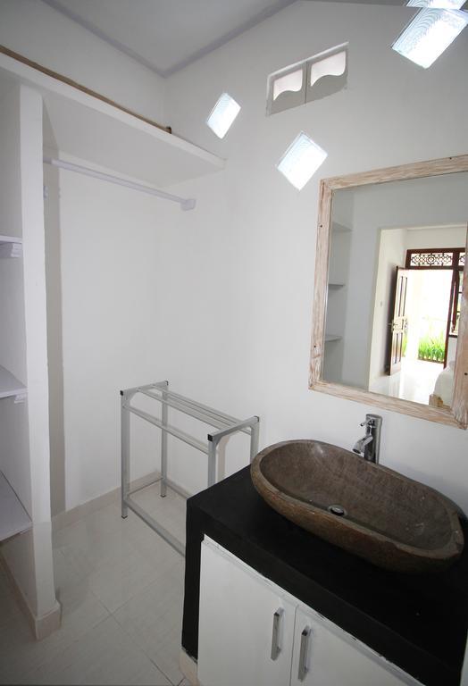 Andy Guesthouse Canggu  Ngoại thất bức ảnh
