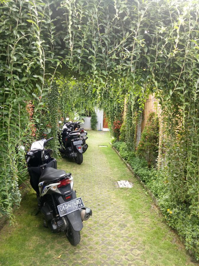 Andy Guesthouse Canggu  Ngoại thất bức ảnh
